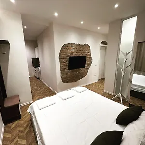 blloku-central-apartments.hotels-in-tirana.com/